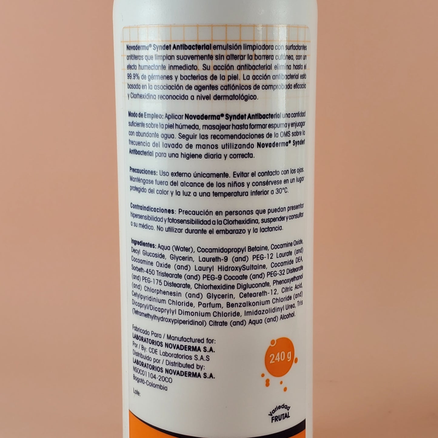 Emulsión limpiadora SYNDET con agentes antibacteriales - 240gr.